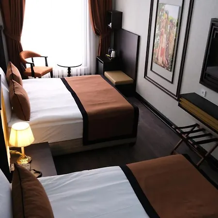 Hotel Dimen 3*