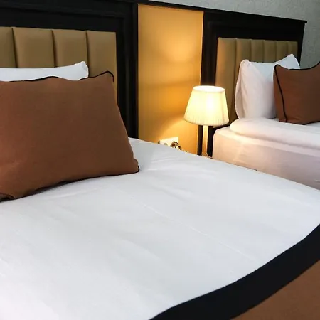 Hotel Dimen 3*